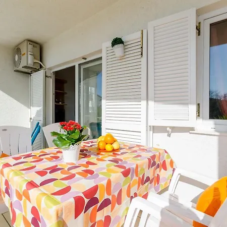 Apartment Sea Shell